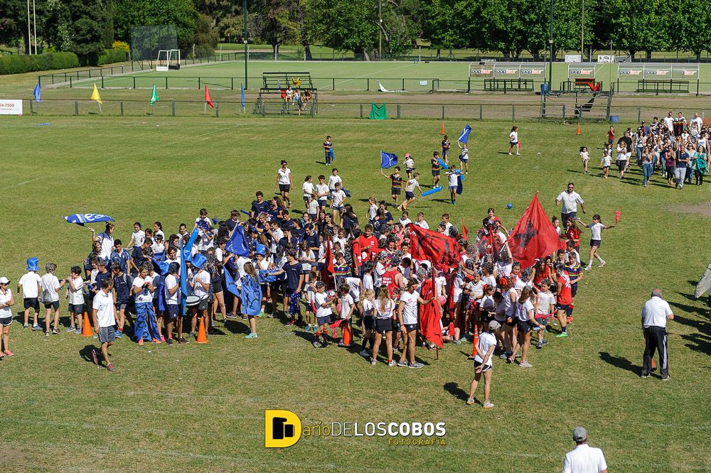 Fotos del dia del deporte por Dario de los Cobos Fotografia en Villa Devoto School